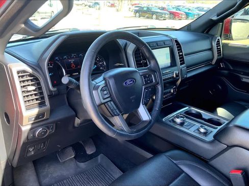 Used 2019 Ford Expedition XLT w/ Equipment Group 202A image 17