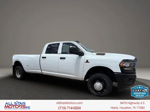 Used 2023 RAM 3500 Tradesman w/ Convenience Group AWD/4WD image 4