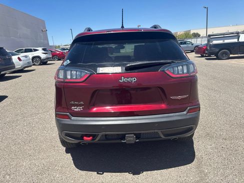 Used 2021 Jeep Cherokee Trailhawk w/ Technology Group AWD/4WD image 4