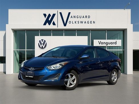Used 2015 Hyundai Elantra SE image 1