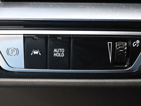 Certified 2024 Cadillac Lyriq Luxury AWD/4WD image 23