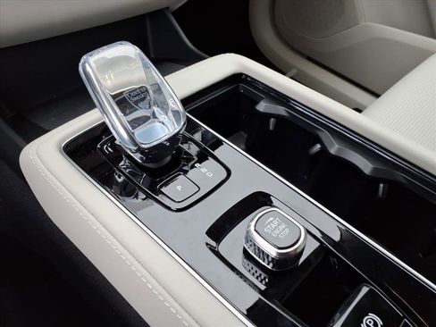 New 2026 Volvo XC90 T8 Ultra w/ Protection Package Premier image 22