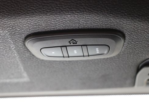 Used 2020 Jeep Wrangler Unlimited Sahara image 24