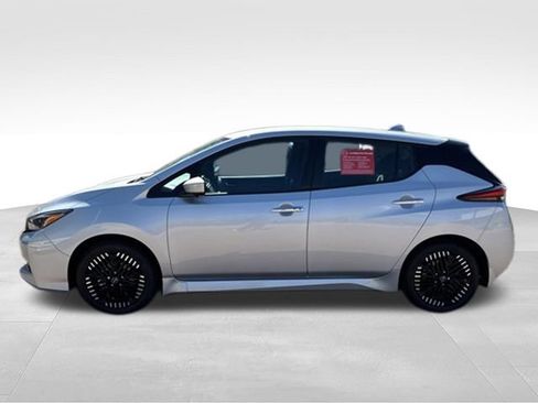 Certified 2025 Nissan Leaf SV Plus FWD image 6