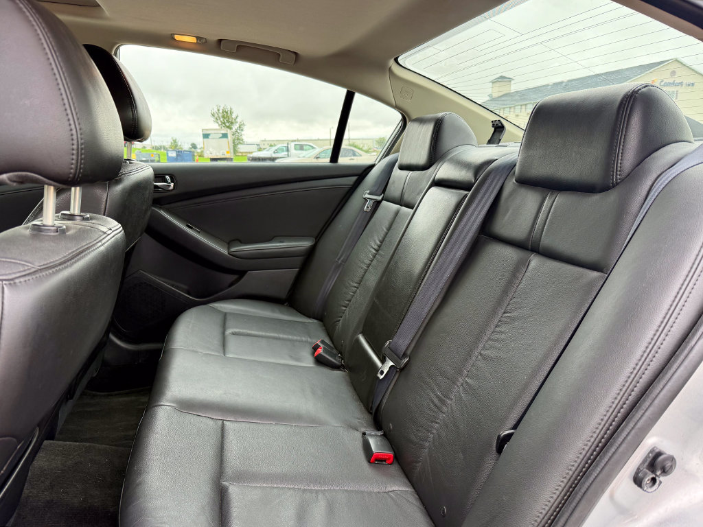 Used 2009 Nissan Altima 2.5 SL w/ SL Pkg FWD image 12