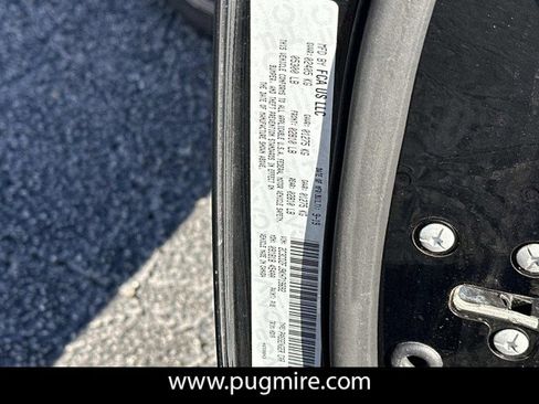 Used 2019 Dodge Challenger R/T Scat Pack w/ Shaker Package image 34