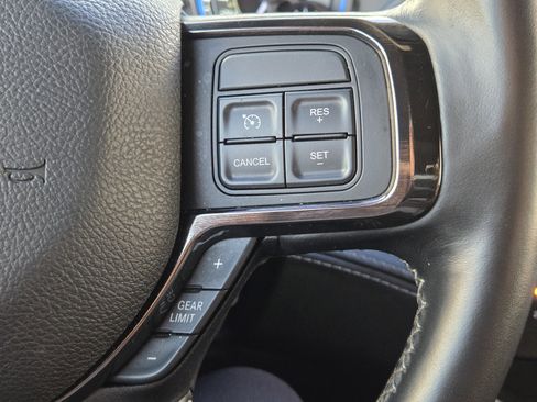 Used 2022 RAM 2500 Limited image 33