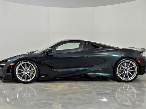 Used 2022 McLaren 765LT RWD image 25