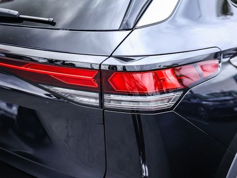 New 2026 Volkswagen Tiguan SE image 13