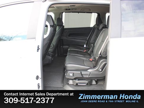 New 2026 Honda Odyssey Touring image 14