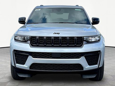 New 2026 Jeep Grand Cherokee Altitude AWD/4WD image 2