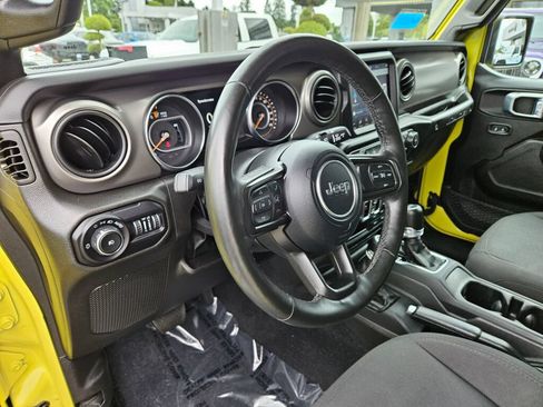 Used 2022 Jeep Wrangler Unlimited Sport AWD/4WD image 18