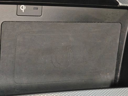 Used 2018 Genesis G80 3.8 w/ Option Group 03 image 11