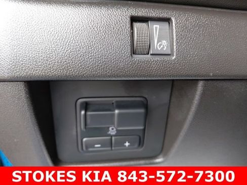 Used 2023 Chevrolet Colorado LT w/ LT Convenience Package III RWD image 19