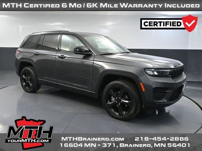 Used 2023 Jeep Grand Cherokee Altitude