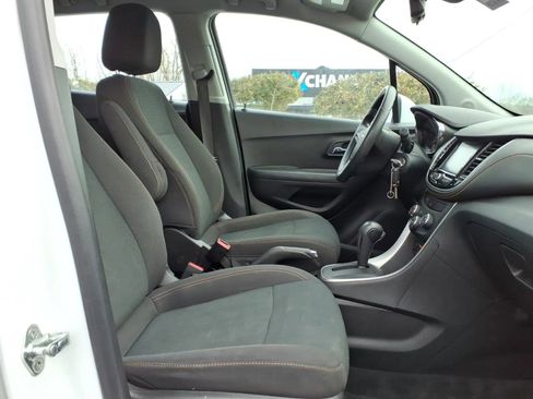 Used 2017 Chevrolet Trax LS image 13