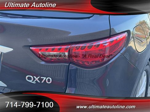 Used 2015 INFINITI QX70 2WD w/ Premium Package image 10