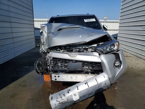 Used 2024 Toyota 4Runner TRD Off-Road Premium w/ Off Road Premium Plus Package AWD/4WD image 5