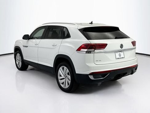 Certified 2023 Volkswagen Atlas Cross Sport SE w/ Panoramic Sunroof Package FWD image 7