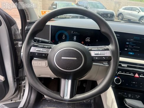 Used 2025 Hyundai Tucson SEL image 16