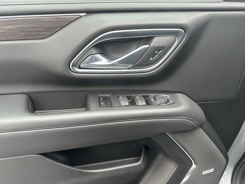 Certified 2024 Chevrolet Tahoe LT image 3