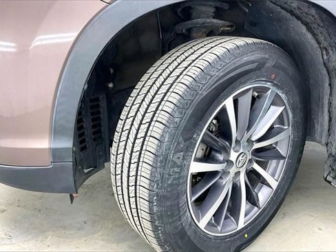 Used 2017 Toyota Highlander XLE image 34