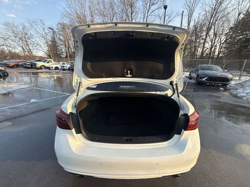 Used 2022 INFINITI Q50 Sensory image 23