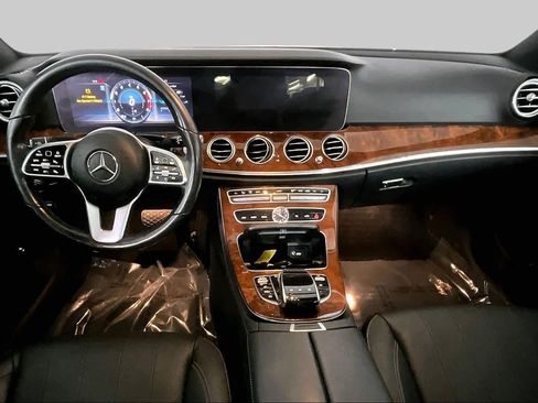 Used 2020 Mercedes-Benz E 350 4MATIC Sedan image 16