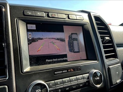 Used 2020 Ford Expedition Limited w/ Equipment Group 303A AWD/4WD image 23