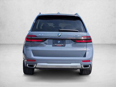 New 2026 BMW X7 xDrive40i image 7