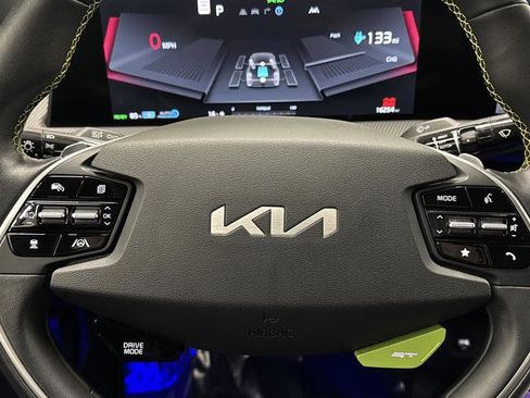 Used 2024 Kia EV6 GT image 17