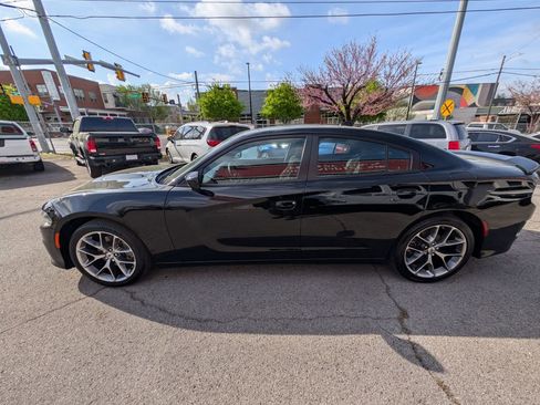 Used 2022 Dodge Charger GT image 9