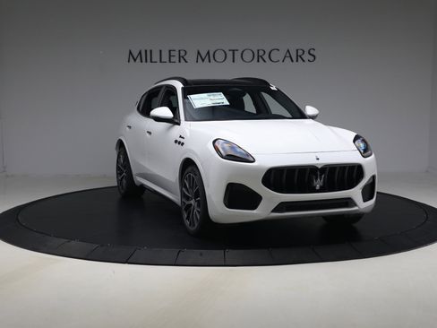 New 2026 Maserati Grecale Modena image 9