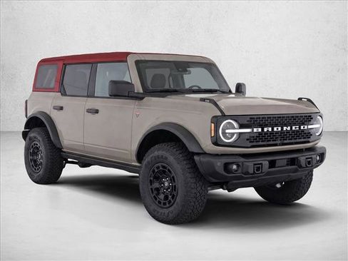 Used 2026 Ford Bronco Badlands AWD/4WD image 3