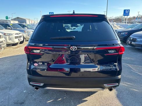 Used 2024 Toyota Grand Highlander AWD Hybrid image 6