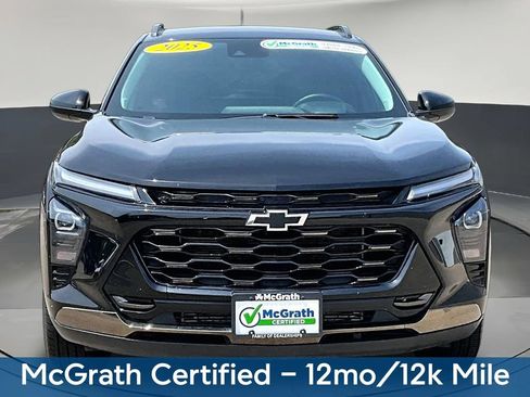 Used 2025 Chevrolet Trax ACTIV w/ Driver Confidence Package FWD image 2