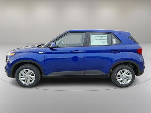 New 2026 Hyundai Venue SE image 4