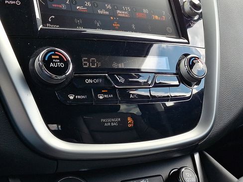 Certified 2024 Nissan Murano SV w/ SV Midnight Edition Package AWD/4WD image 16