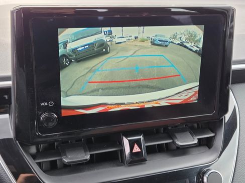 Used 2025 Toyota Corolla SE FWD image 30