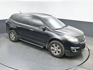 Used 2017 Chevrolet Traverse LT video 1