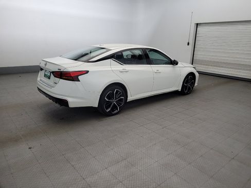 Used 2023 Nissan Altima 2.5 SR AWD/4WD image 10