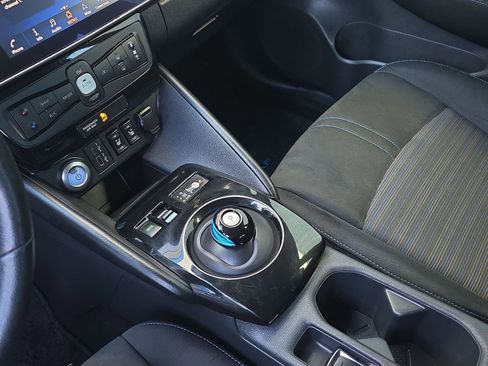 Used 2023 Nissan Leaf SV Plus image 27