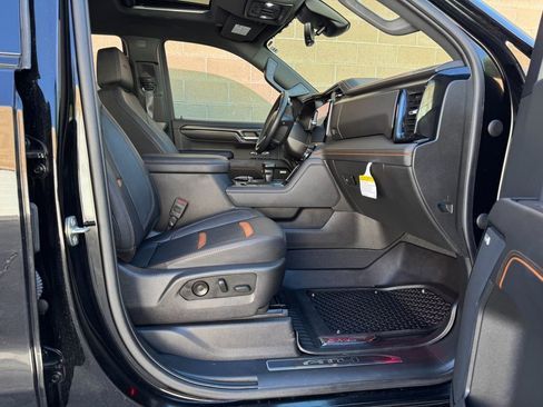 Used 2023 GMC Sierra 1500 AT4 w/ AT4 Premium Package AWD/4WD image 29