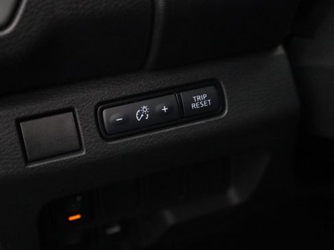 New 2026 Nissan Frontier S image 13