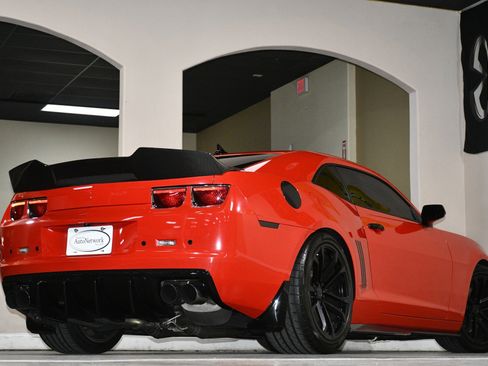 Used 2013 Chevrolet Camaro SS w/ SS Performance Package image 85