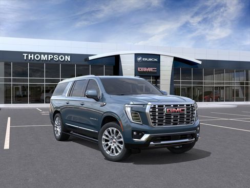 New 2026 GMC Yukon XL Denali w/ Sun & Power Step Package AWD/4WD image 28