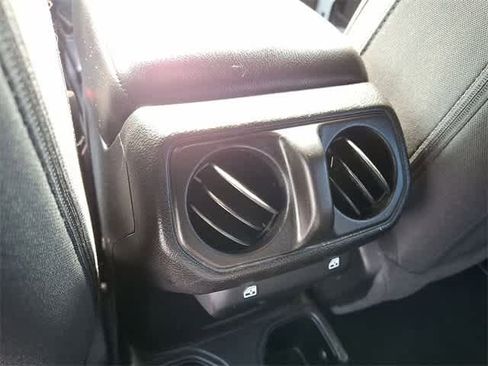 Used 2020 Jeep Wrangler Unlimited Sport image 27