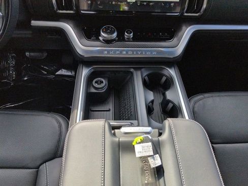 New 2025 Ford Expedition Platinum w/ Stealth Performance Package image 19