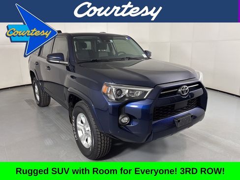 Used 2024 Toyota 4Runner SR5 image 1