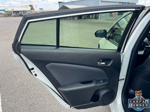 Used 2018 Toyota Prius Four Touring w/ Premium Convenience Package FWD image 40